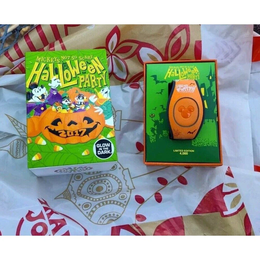 Disney 2017 Mickeys Not So Scary Halloween Party Magic Band Glow In Dark LE 4000